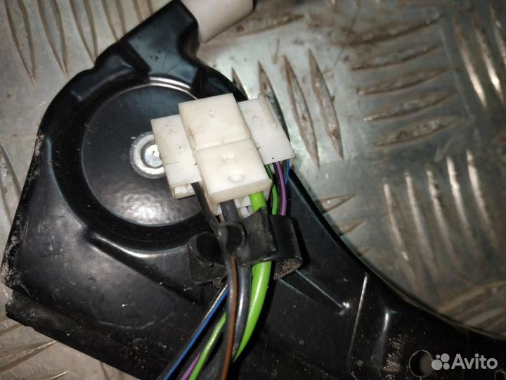 Стеклоподъемник передний правый Mercedes-Benz