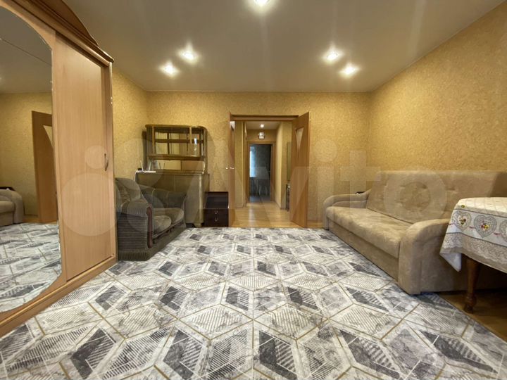 1-к. квартира, 40 м², 1/9 эт.