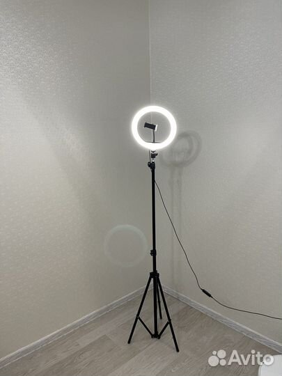 Кольцевая лампа для селфи