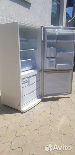 Холодильник Samsung с кулером