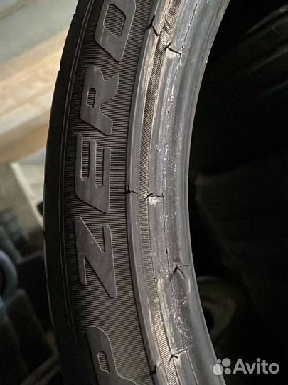 Pirelli P Zero 285/30 R21