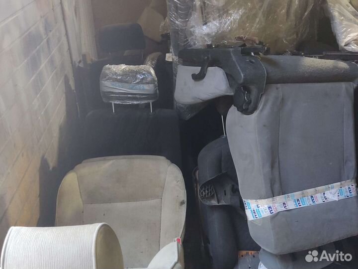 Сиденья на микроавтобусы и легковые автомобили