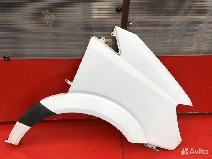 Крыло правое Mercedes Sprinter W906