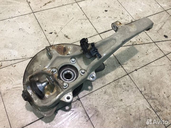 Кулак поворотный Мерседес 166 GL ML GLE GLS