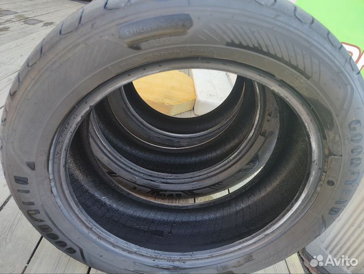 Goodyear EfficientGrip 2 SUV 225/55 R19