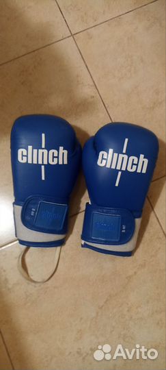 Боксерские перчатки