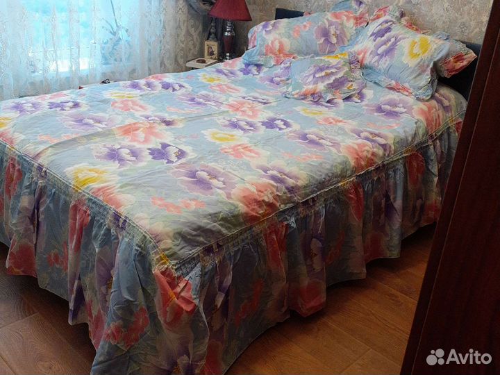 Покрывало на кровать 140х200 и 3 наволочки