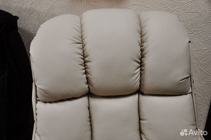 Офисное кресло 