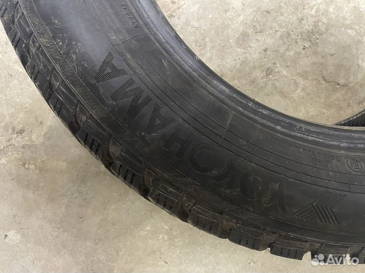 Yokohama Ice Guard IG65 215/60 R17