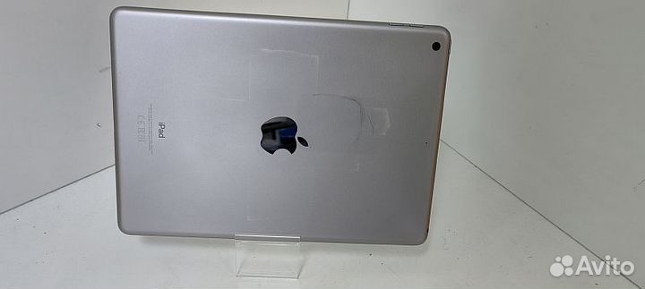 Планшет без SIM-карты Apple iPad 6 A1893 32 GB