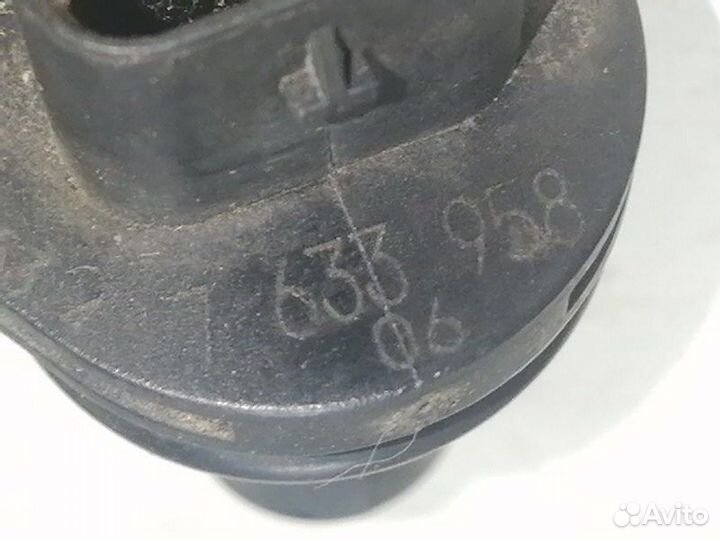 Датчик положения распредвала левый Bmw X3. X4 F25