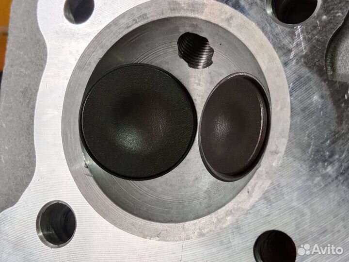 Головка с клапанами на скутер 150сс