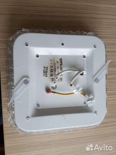 Светильник потолочный 