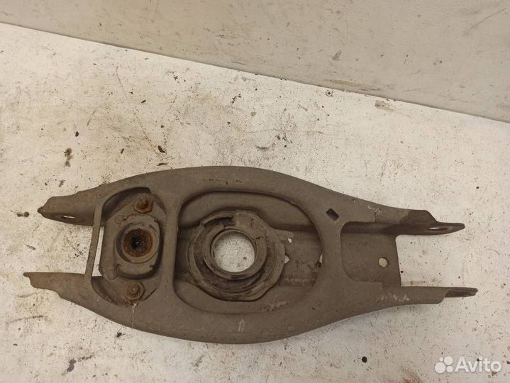 Рычаг задний нижний 33326772899