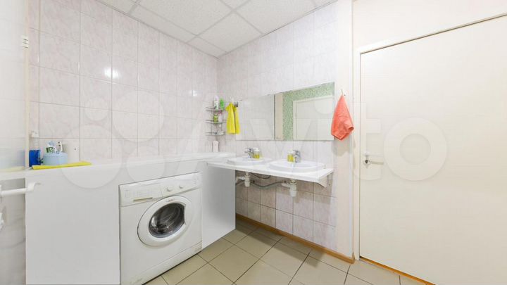 Комната 27 м², 1/4 эт.