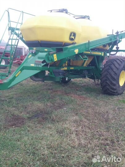 Посевной комплекс John Deere 730