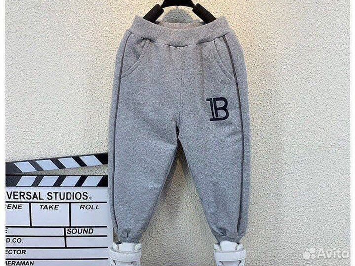 Продается костюм 128,134,140