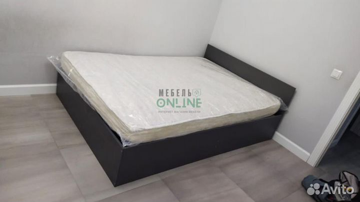 Кровать двуспальная 160х200