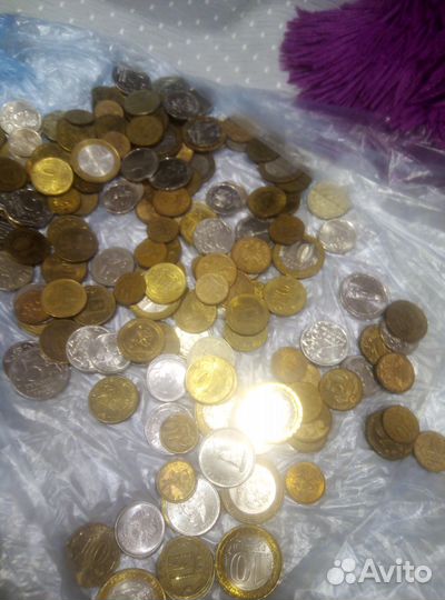 Продам юбилейный монеты