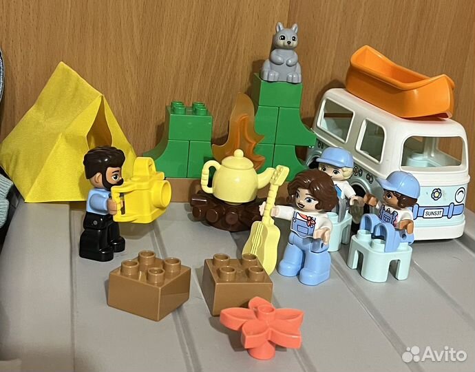 Lego duplo семейный кемпинг 10946