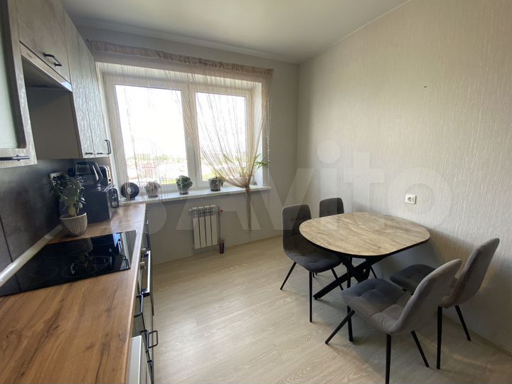 2-к. квартира, 67,4 м², 14/22 эт.