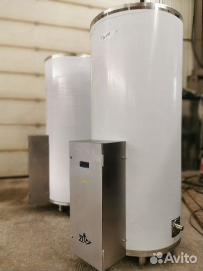 Промышленный водонагреватель 600л нержавеющий