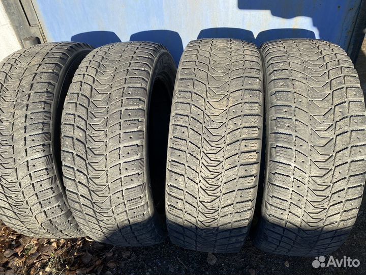 Michelin X-Ice North 3 205/55 R16 94T