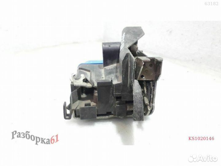 Замок двери audi A4 B5 Задний правый