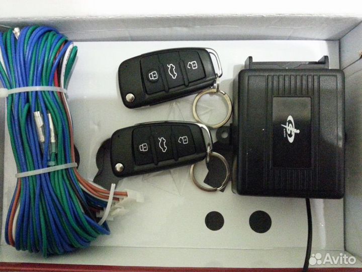 Центральный замок с выкидными ключами Новый