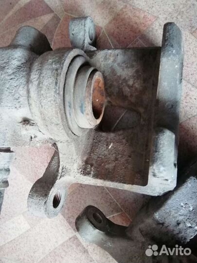 Суппорт задний KIA sportage 3. 2010-2015