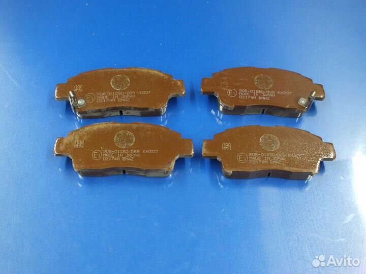 Колодки тормозные передние к-кт Toyota Platz (XP10