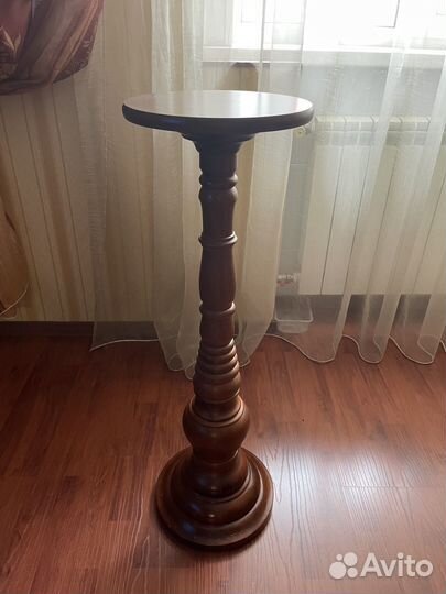 Подставка под цветы