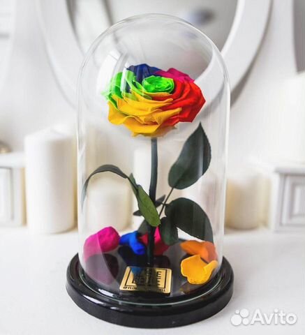 Роза в колбе. Стоит до 8 лет