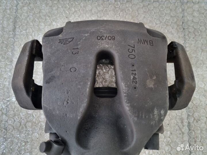 Суппорт тормозной передний правый Bmw X5 E70
