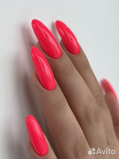 Маникюр в студии