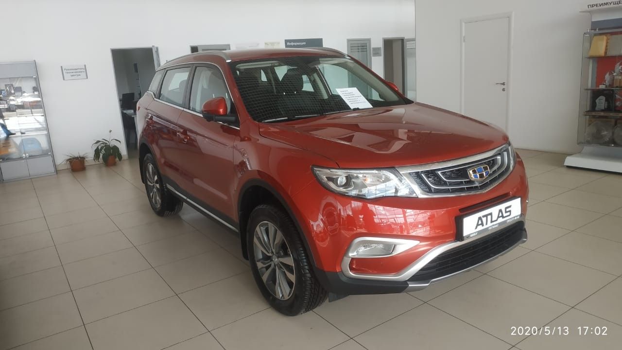 Geely Atlas: фото владельца