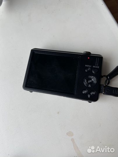 Компактный фотоаппарат