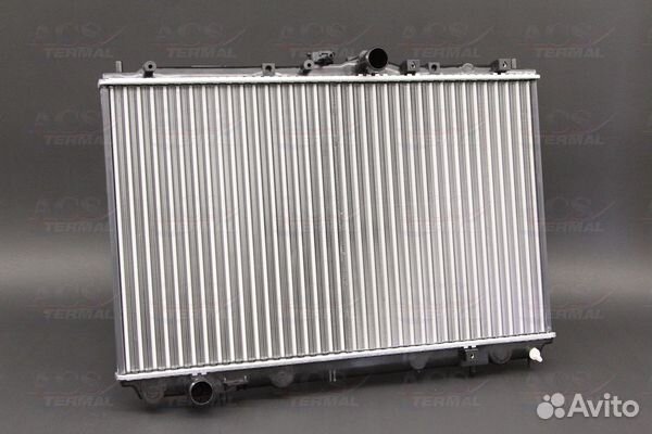 Радиатор охлаждения Митсубиси Каризма 95-06 MT