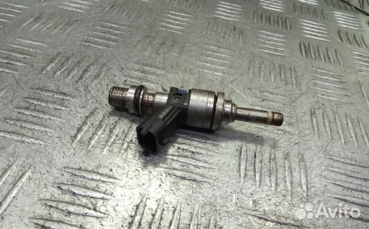 Форсунка бензиновая porsche cayenne 1 (4BA12B703)