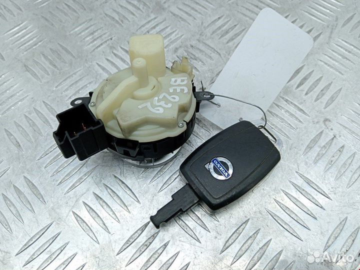 Замок зажигания для Volvo V50 1 31300585