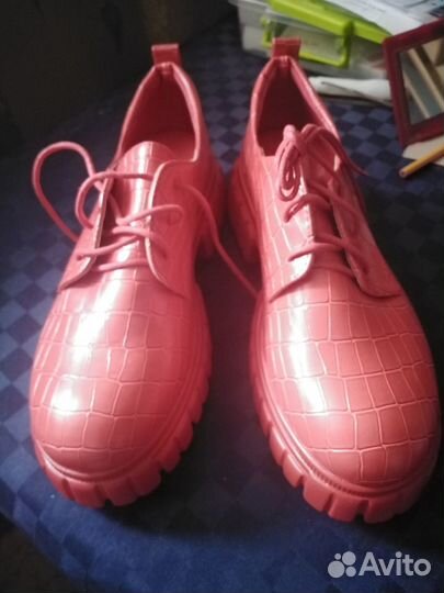 Туфли женские 39 размер новые