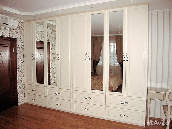 Шкаф распашной на заказ