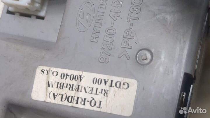 Переключатель отопителя Hyundai H-1 Starex, 2011