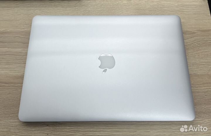 Apple macbook pro 15 retina 2015