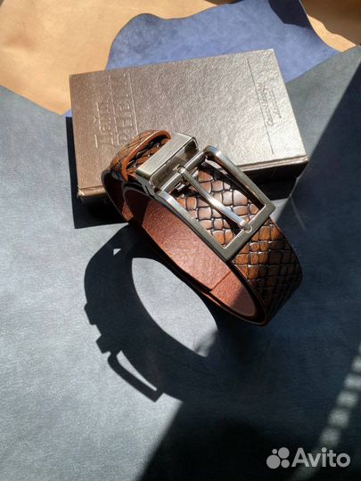 Мужской кожаный ремень