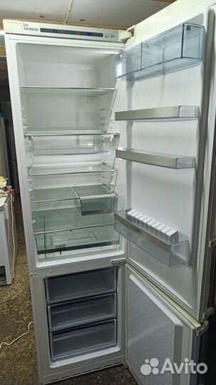 Холодильник siemens