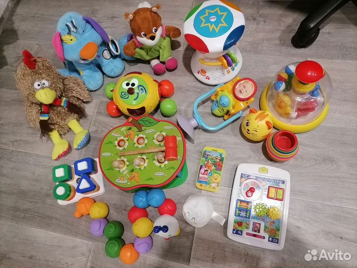 Развивающие игрушки пакетом
