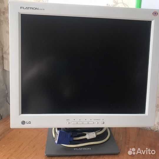 Монитор LG flatron L1511S