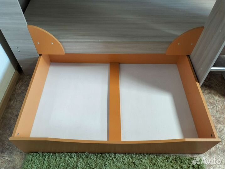 Двухъярусная кровать бу