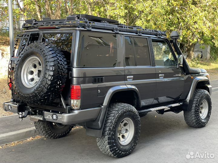 Toyota Land Cruiser 4.2 МТ, 2011, 199 000 км